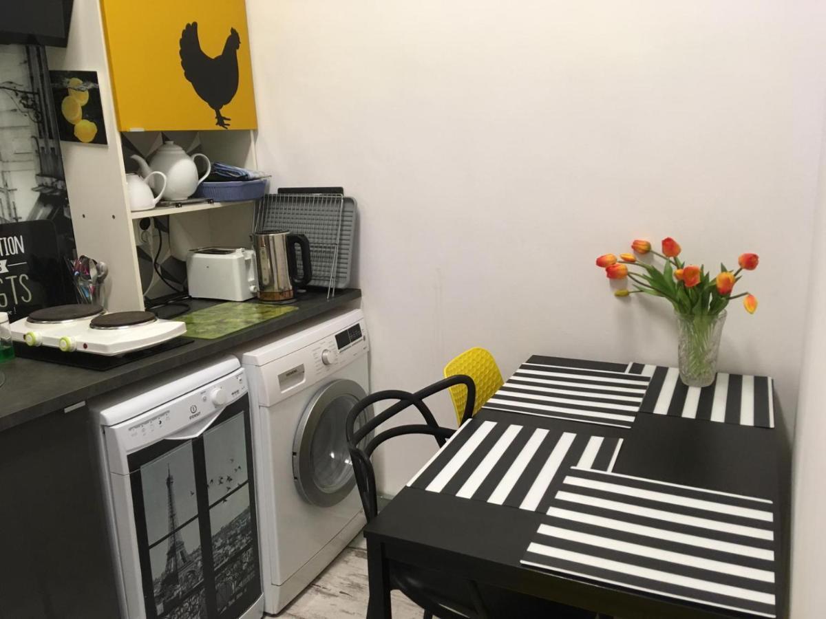 Pod Witrazem Apartment ทอรูน ภายนอก รูปภาพ