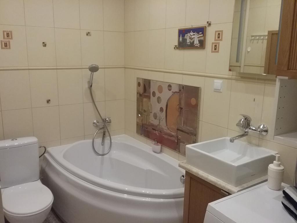 Pod Witrazem Apartment ทอรูน ภายนอก รูปภาพ